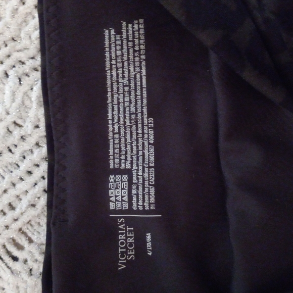 NWOT Victoria's Secret Leopard Print Hig Rise Leggings, Size 4, Gray and Black - Picture 2 of 5